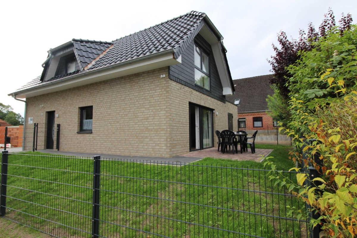 Ferienhaus Lanah Wurster Nordseekuste Buitenkant foto