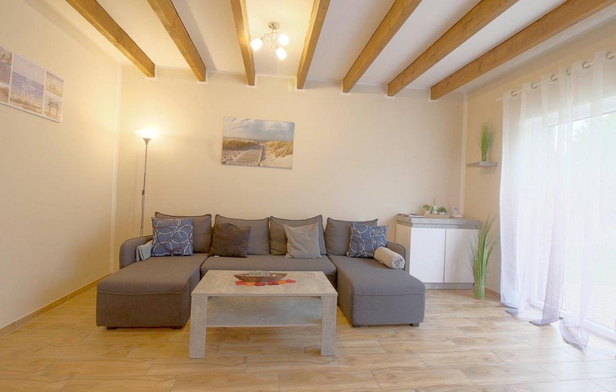 Ferienhaus Lanah Wurster Nordseekuste Buitenkant foto